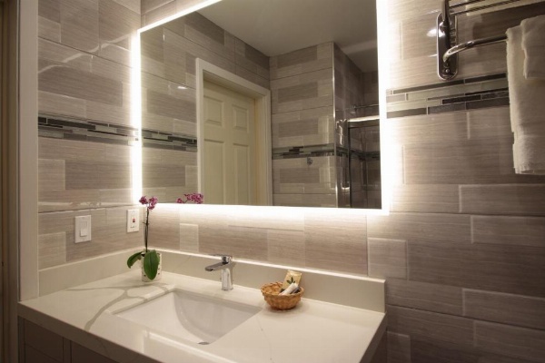 Mirage Inn & Suites image 13